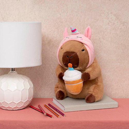 Capybara Cupcake & Unicorn Hat (25cmST)